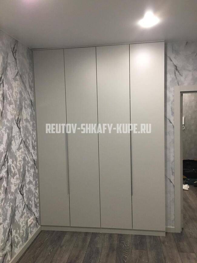 Распашные шкафы Реутов