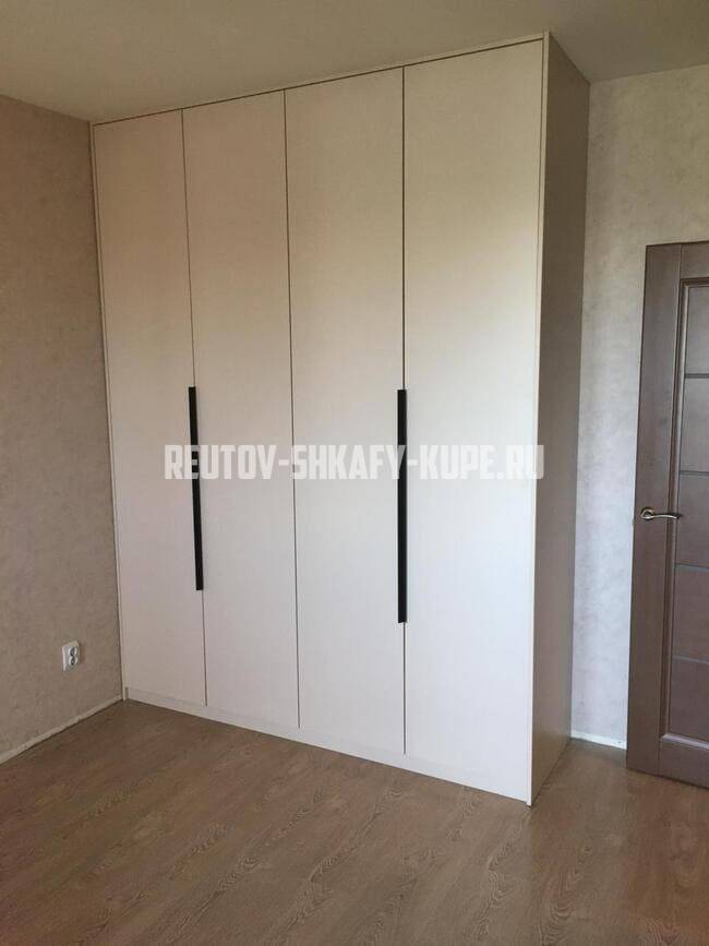 Распашные шкафы Реутов