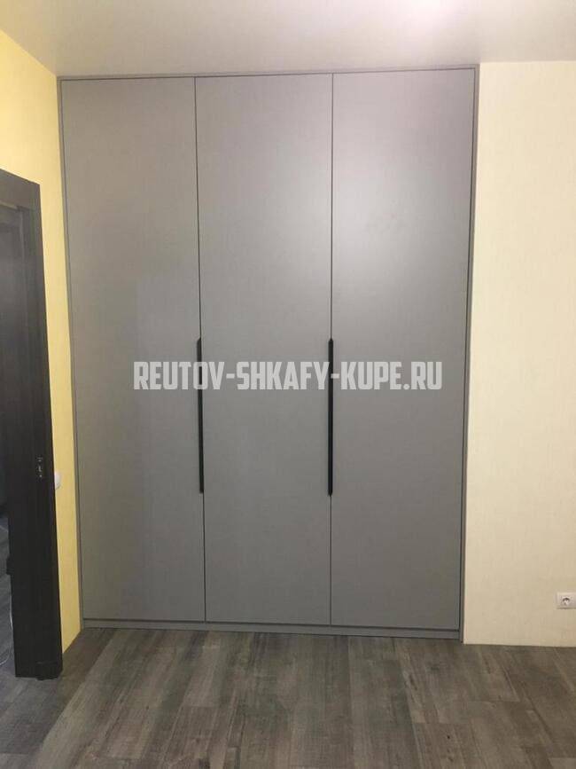 Распашные шкафы Реутов