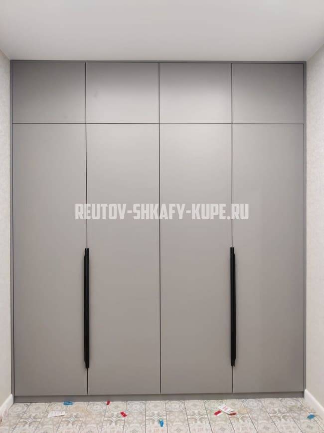 Распашные шкафы Реутов