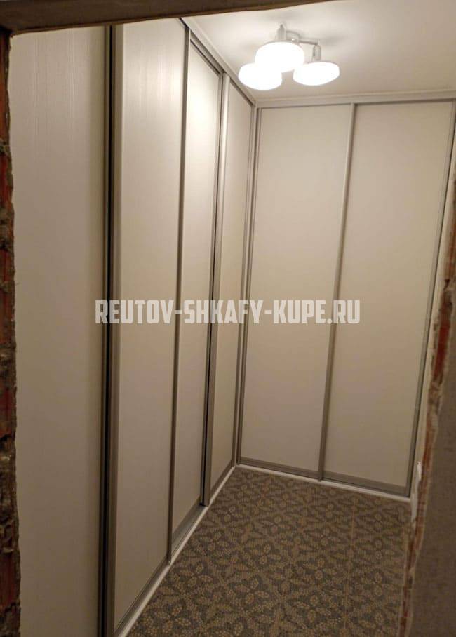 Шкафы угловые Реутов